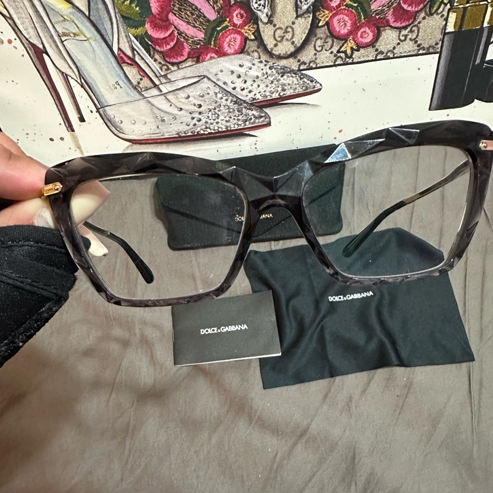 Dolce & Gabbana glasses euc - Picture 6 of 7